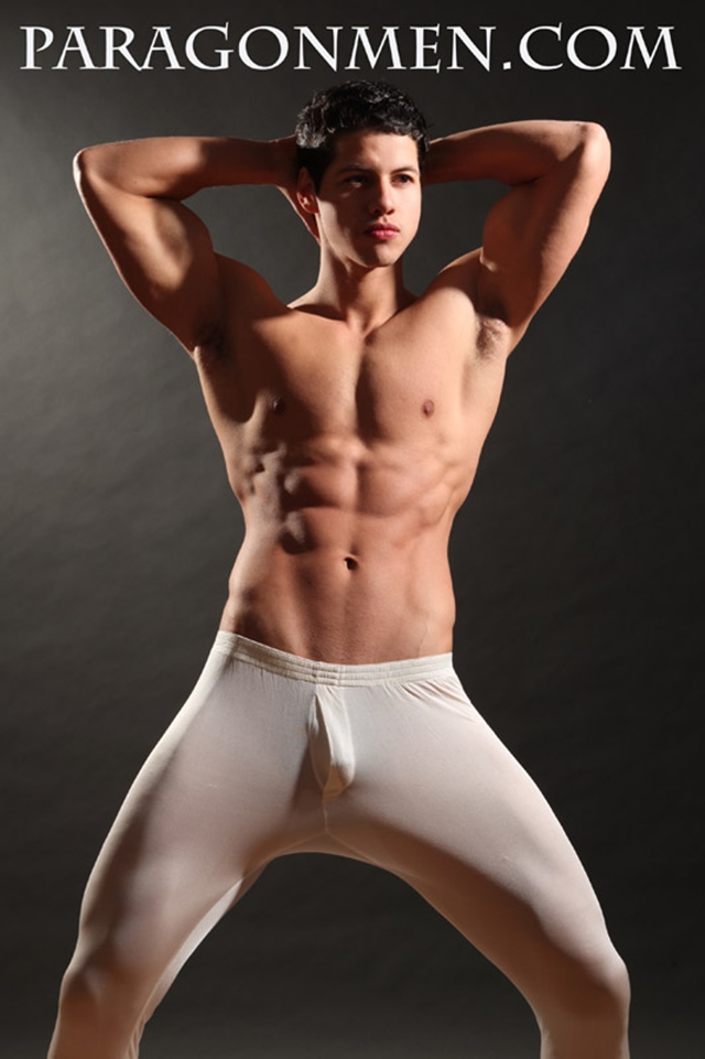 Gay-porn-pics-01-Lupe-Viscarra-Paragon-Men-all-american-boy-naked-muscle-men-nude-bodybuilder-photo